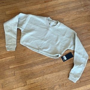 NWT crop sweatshirt
